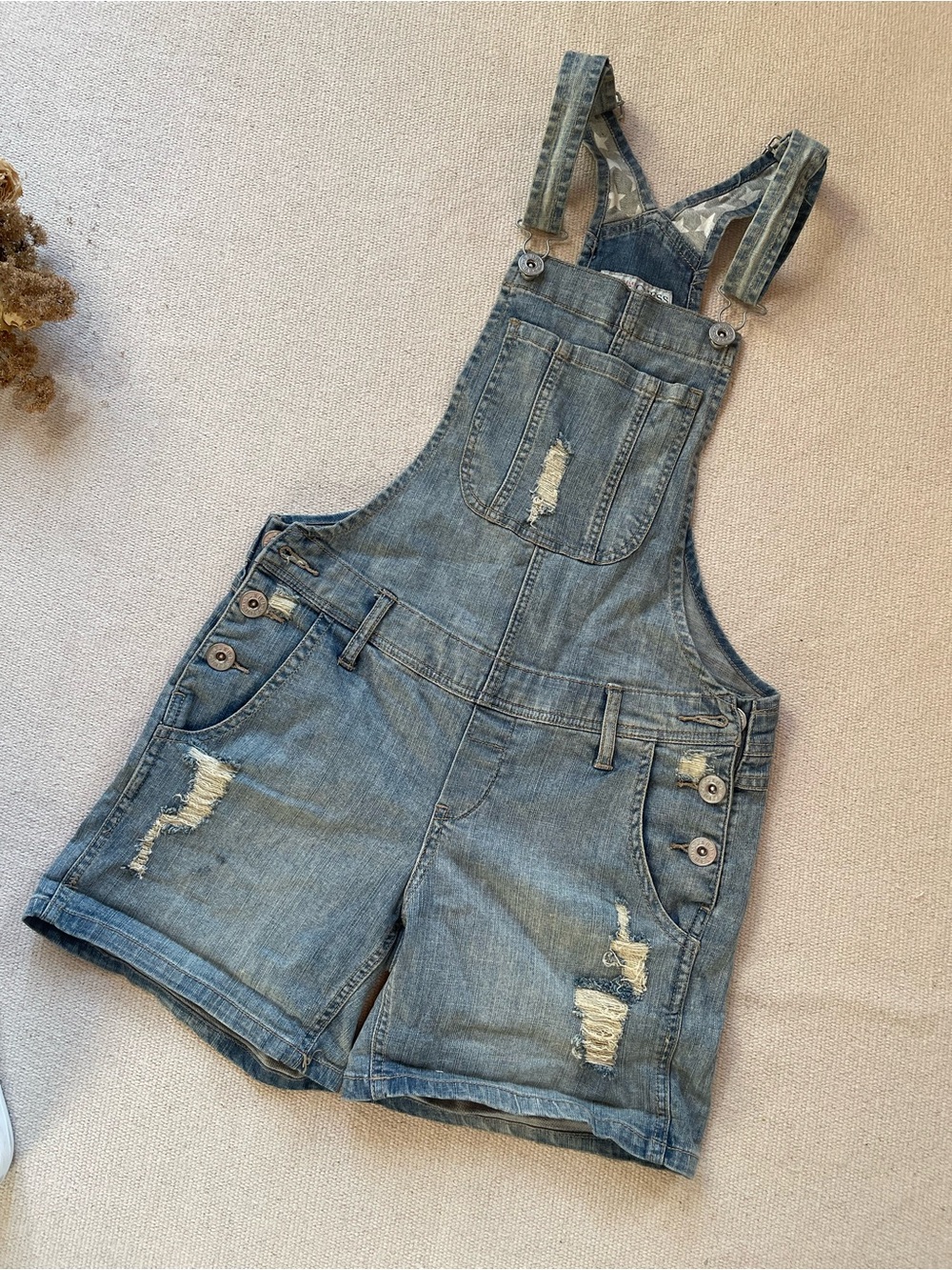 GUESS Vintage Y2K Distressed Denim Shortalls — Star Lined Straps — Size Small